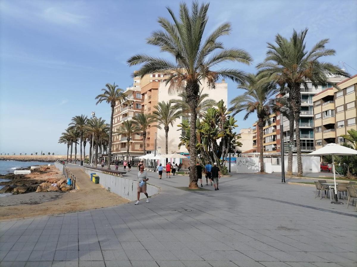 Sunny Appartment With Pool Torrevieja Center Экстерьер фото